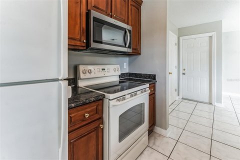 Casa en venta en Kissimmee, Florida, 4 dormitorios, 153.1 m2 № 1250170 - foto 13