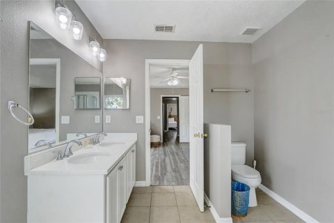 Touwnhouse à vendre à Kissimmee, Floride: 4 chambres, 181.53 m2 № 1350536 - photo 22