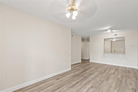 Copropriété à vendre à Orlando, Floride: 3 chambres, 105.35 m2 № 1248598 - photo 4