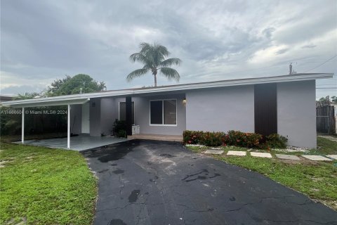 House in Hollywood, Florida 3 bedrooms, 138.89 sq.m. № 1380471 - photo 2