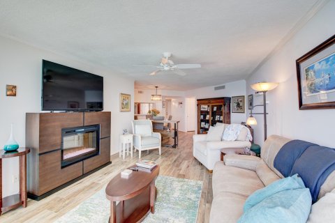 Condominio en venta en Jensen Beach, Florida, 2 dormitorios, 113.71 m2 № 1096527 - foto 22