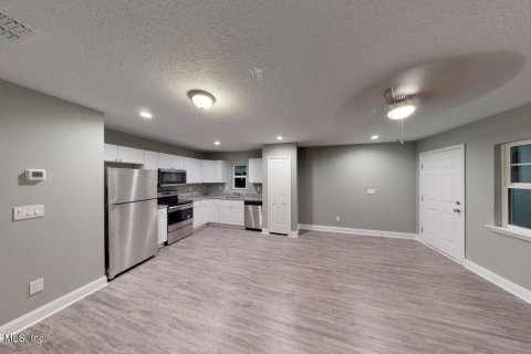 Immobilier commercial à vendre à Jacksonville, Floride: 6 chambres, 233 m2 № 773955 - photo 2