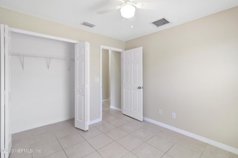 Immobilier commercial à vendre à Cape Coral, Floride: 6 chambres, 216.83 m2 № 771132 - photo 14