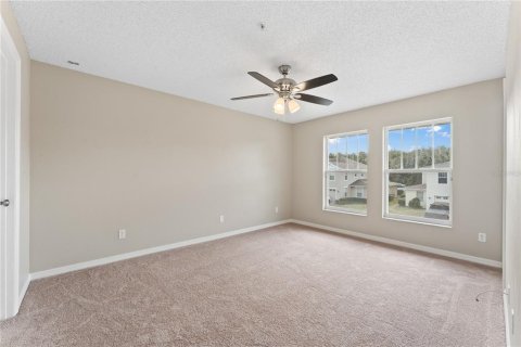 Townhouse in Kissimmee, Florida 3 bedrooms, 128.39 sq.m. № 1386960 - photo 10