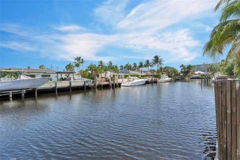 Villa ou maison à vendre à Pompano Beach, Floride: 3 chambres, 181.16 m2 № 1345330 - photo 21