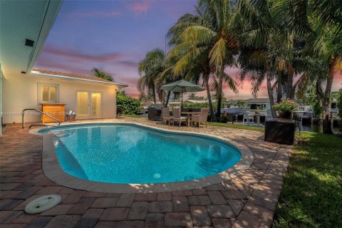 Casa en venta en Pompano Beach, Florida, 3 dormitorios, 181.16 m2 № 1345330 - foto 2