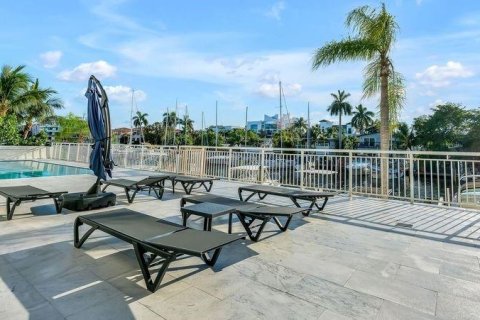 Condo in Fort Lauderdale, Florida, 2 bedrooms  № 1186637 - photo 5