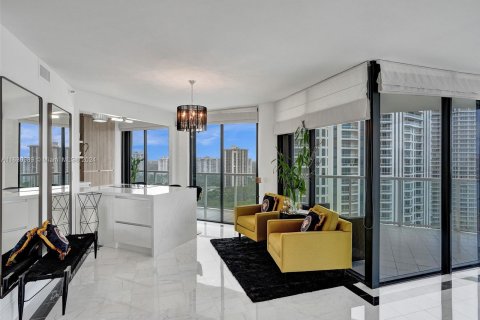 Condo in Aventura, Florida, 2 bedrooms  № 1291612 - photo 16