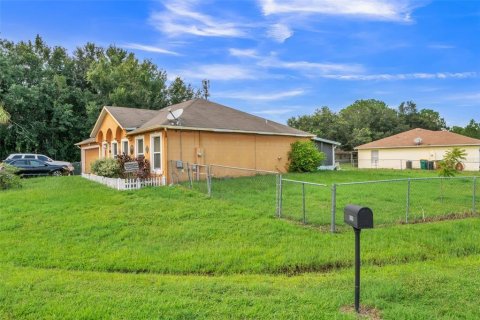 Villa ou maison à vendre à Kissimmee, Floride: 4 chambres, 196.02 m2 № 1335114 - photo 4