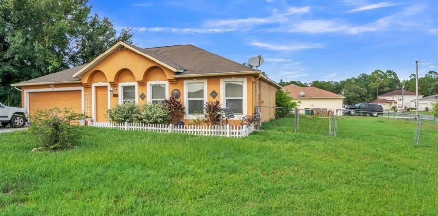 Villa ou maison à Kissimmee, Floride 4 chambres, 196.02 m2 № 1335114