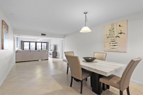 Condominio en venta en Jupiter, Florida, 2 dormitorios, 121.98 m2 № 996035 - foto 23