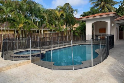 Villa ou maison à louer à Miami, Floride: 5 chambres, 213.77 m2 № 1357076 - photo 26