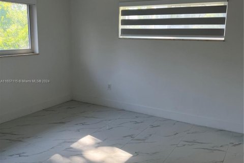 Condo in Miami, Florida, 1 bedroom  № 1357129 - photo 6