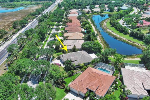 Villa ou maison à vendre à West Palm Beach, Floride: 4 chambres, 304.16 m2 № 1133028 - photo 4