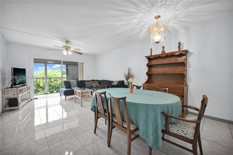 Copropriété à vendre à Hollywood, Floride: 1 chambre, 62.43 m2 № 1271415 - photo 13