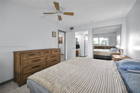 Copropriété à vendre à Hollywood, Floride: 1 chambre, 62.43 m2 № 1271415 - photo 18