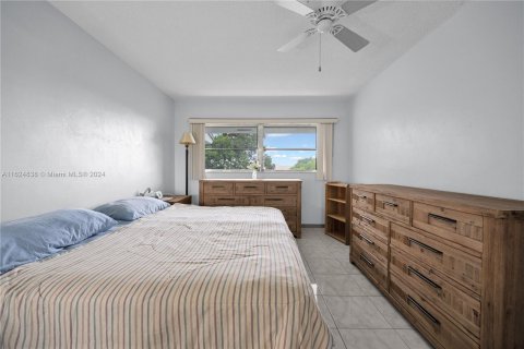 Copropriété à vendre à Hollywood, Floride: 1 chambre, 62.43 m2 № 1271415 - photo 16