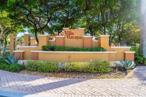 Adosado en venta en Miami Lakes, Florida, 3 dormitorios, 134.71 m2 № 1281280 - foto 12