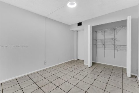 Copropriété à vendre à Tamarac, Floride: 2 chambres, 95.69 m2 № 1281324 - photo 18