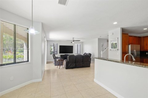 Villa ou maison à vendre à Cutler Bay, Floride: 5 chambres, 366.5 m2 № 1228173 - photo 18