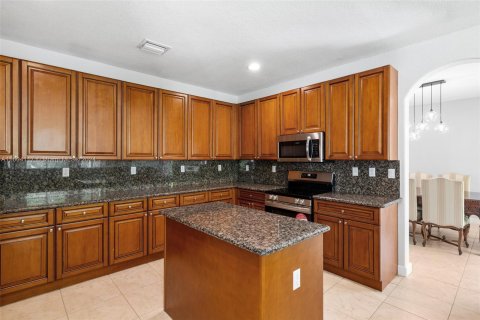 House in Cutler Bay, Florida 5 bedrooms, 366.5 sq.m. № 1228173 - photo 19