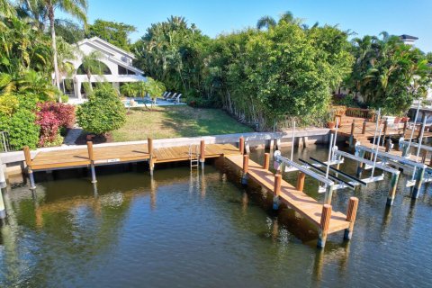 Villa ou maison à vendre à Palm Beach Gardens, Floride: 4 chambres, 300.63 m2 № 913108 - photo 4