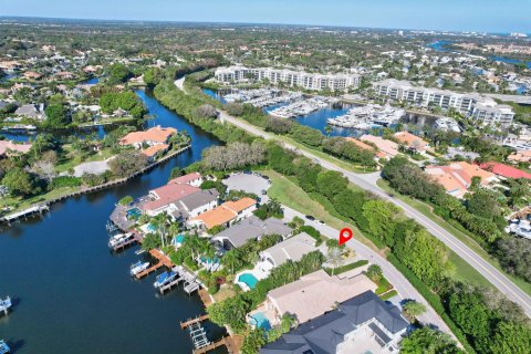 Villa ou maison à vendre à Palm Beach Gardens, Floride: 4 chambres, 300.63 m2 № 913108 - photo 8