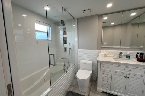 Copropriété à vendre à Hollywood, Floride: 2 chambres, 92.9 m2 № 952281 - photo 15