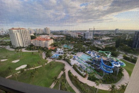 Condominio en venta en Aventura, Florida, 2 dormitorios, 121.98 m2 № 1389619 - foto 1