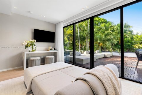 Villa ou maison à vendre à Miami Beach, Floride: 4 chambres, 337.14 m2 № 694297 - photo 30