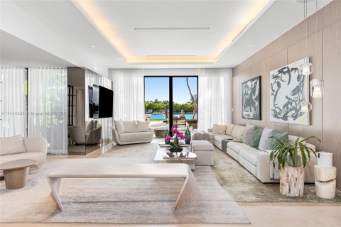 Villa ou maison à vendre à Miami Beach, Floride: 4 chambres, 337.14 m2 № 694297 - photo 7