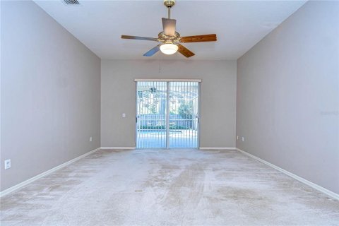 House in Tampa, Florida 4 bedrooms, 207.82 sq.m. № 1377801 - photo 15