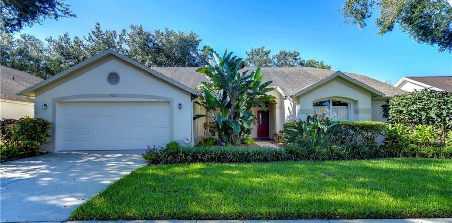 Villa ou maison à Tampa, Floride 4 chambres, 207.82 m2 № 1377801