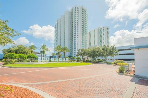 Condo in Daytona Beach, Florida, 3 bedrooms  № 1377804 - photo 21