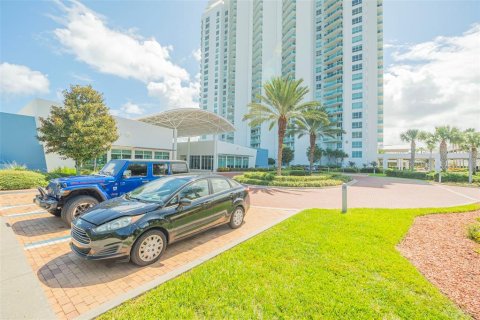 Condo in Daytona Beach, Florida, 3 bedrooms  № 1377804 - photo 19