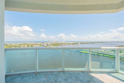 Copropriété à vendre à Daytona Beach, Floride: 3 chambres, 208.01 m2 № 1377804 - photo 2