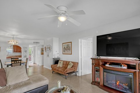 Condominio en venta en Boynton Beach, Florida, 2 dormitorios, 88.44 m2 № 927615 - foto 22