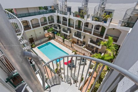 Copropriété à vendre à Miami Beach, Floride: 2 chambres, 110.55 m2 № 1161377 - photo 21