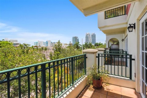 Copropriété à vendre à Miami Beach, Floride: 2 chambres, 110.55 m2 № 1161377 - photo 9