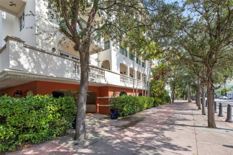 Copropriété à vendre à Miami Beach, Floride: 2 chambres, 110.55 m2 № 1161377 - photo 28