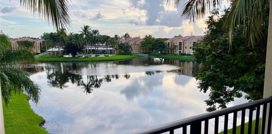 Condo in Miramar, Florida, 1 bedroom  № 1351766