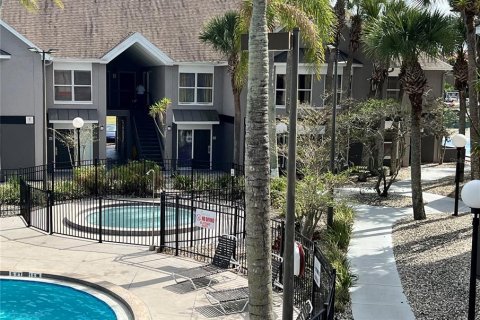 Condominio en venta en Kissimmee, Florida, 1 dormitorio, 45.71 m2 № 1324188 - foto 11