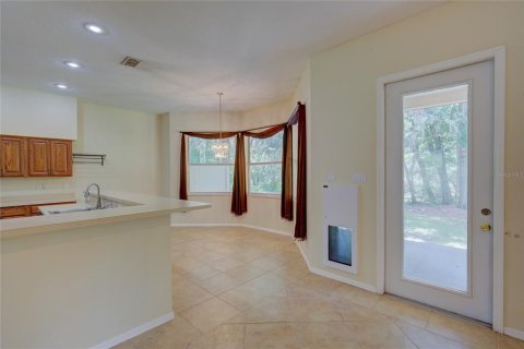 House in New Port Richey, Florida 4 bedrooms, 240.62 sq.m. № 1382831 - photo 16