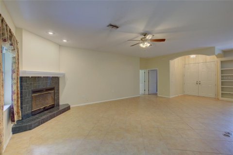 Villa ou maison à vendre à New Port Richey, Floride: 4 chambres, 240.62 m2 № 1382831 - photo 5