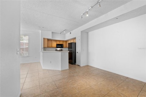 Condo in Orlando, Florida, 1 bedroom  № 1382793 - photo 6