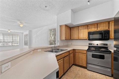 Condo in Orlando, Florida, 1 bedroom  № 1382793 - photo 19