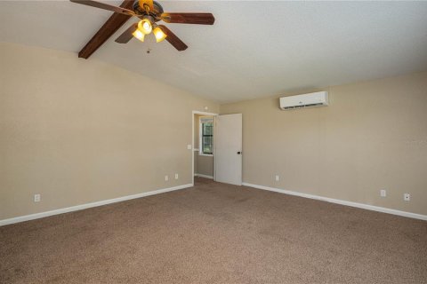 Casa en venta en Winter Haven, Florida, 5 dormitorios, 191.38 m2 № 1382759 - foto 17