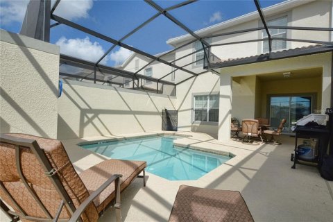 Townhouse in STOREY LAKE in Kissimmee, Florida 4 bedrooms, 177.81 sq.m. № 1382792 - photo 3