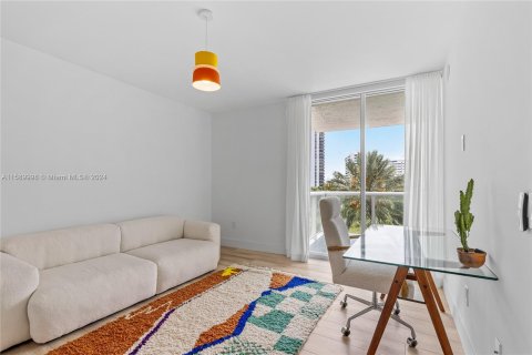 Copropriété à vendre à Miami Beach, Floride: 2 chambres, 137.22 m2 № 1181328 - photo 24