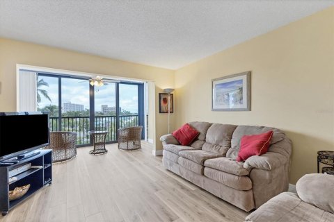 Copropriété à vendre à Sarasota, Floride: 2 chambres, 107.02 m2 № 1359555 - photo 8